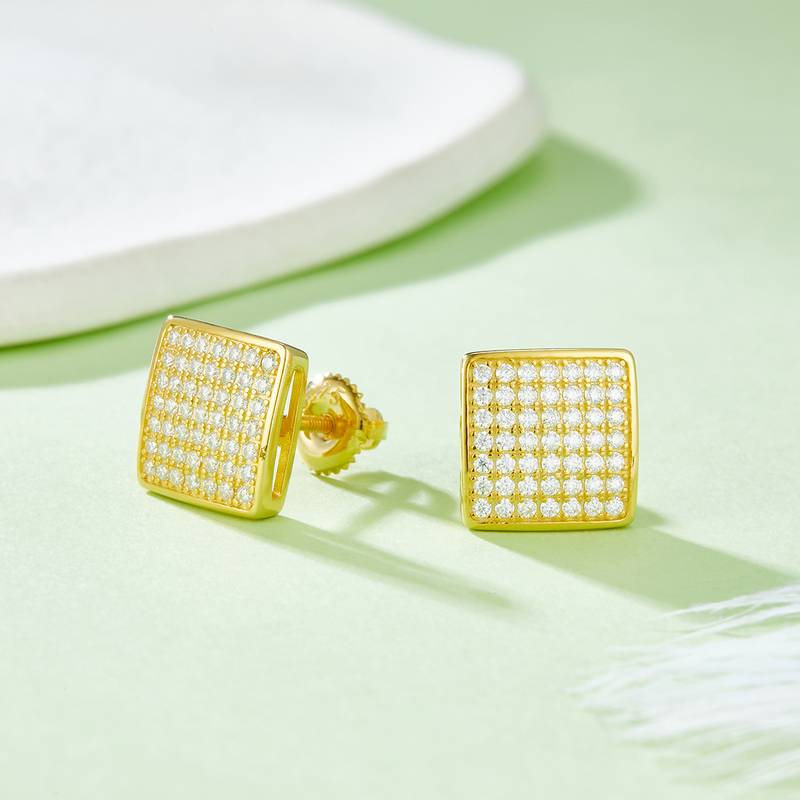方形弧面S925银Stud Earring带螺纹Moissanite厘石D级0.59ct